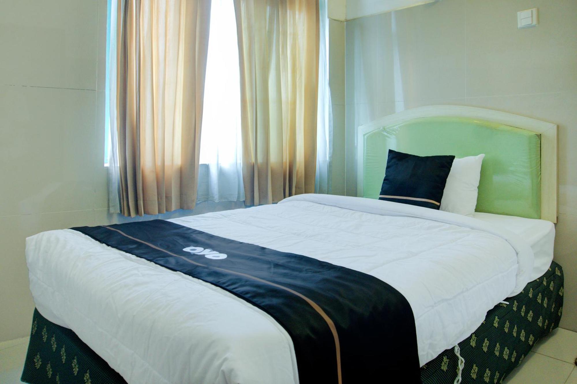 Townhouse Oak Palembang Near Jembatan Ampera Formerly Azzura Hotel Exterior photo